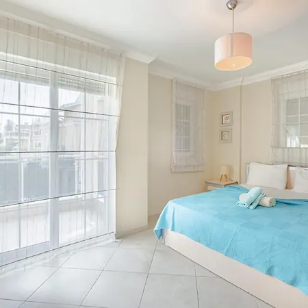 Luxury Private With Pool And Garden In Serik Apartment