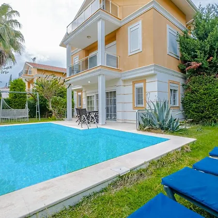 Luxury Private With Pool And Garden In Serik Apartament