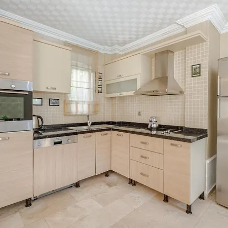 Luxury Private With Pool And Garden In Serik Belek