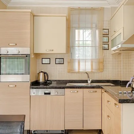 Apartament Luxury Private With Pool And Garden In Serik